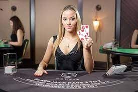 Antarmuka Singapore Pools di platform morgpie menampilkan pilihan permainan undian dan pasar olahraga
